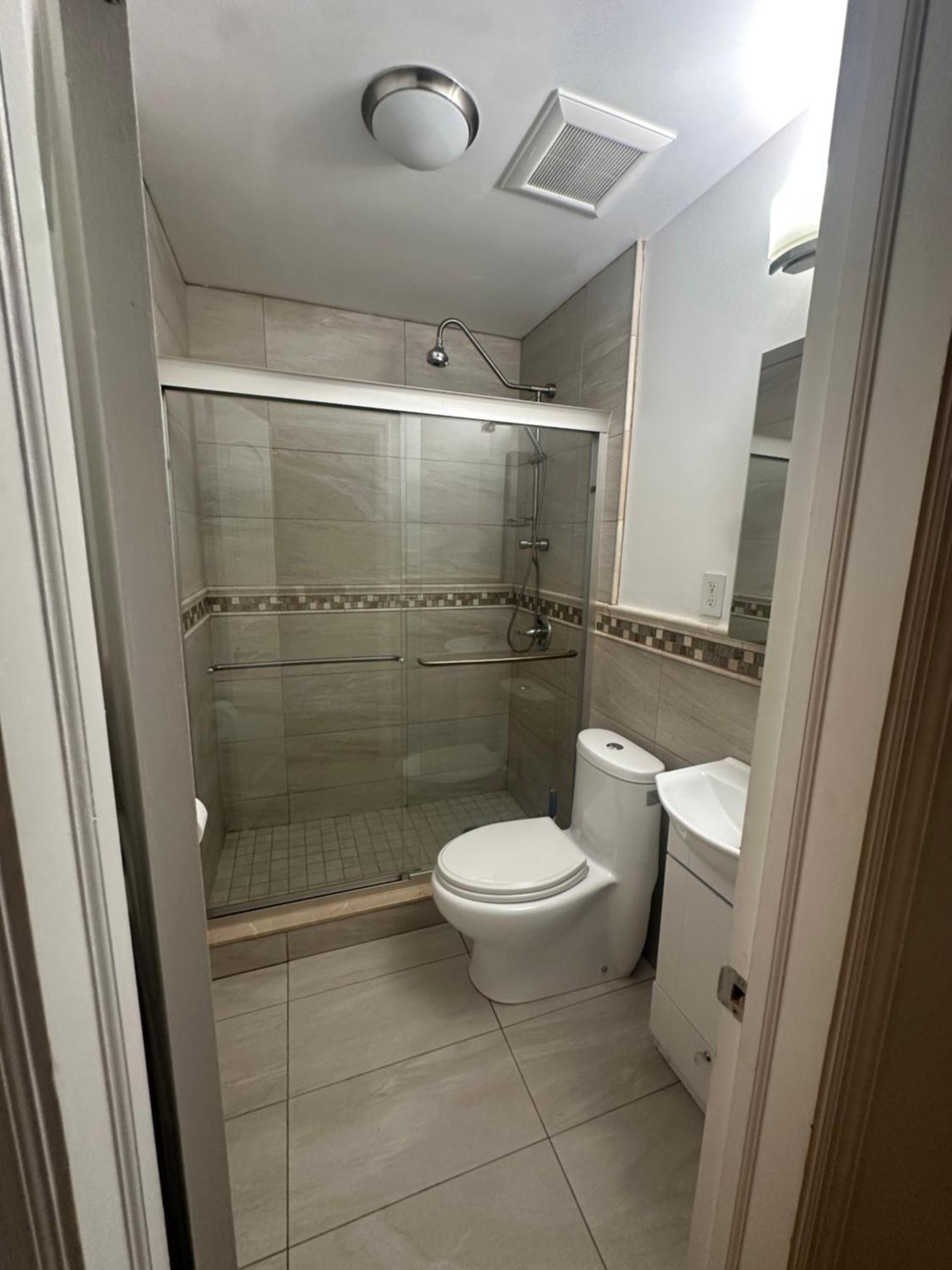 Private Bedroom And Private Bath Нью-Йорк Екстер'єр фото